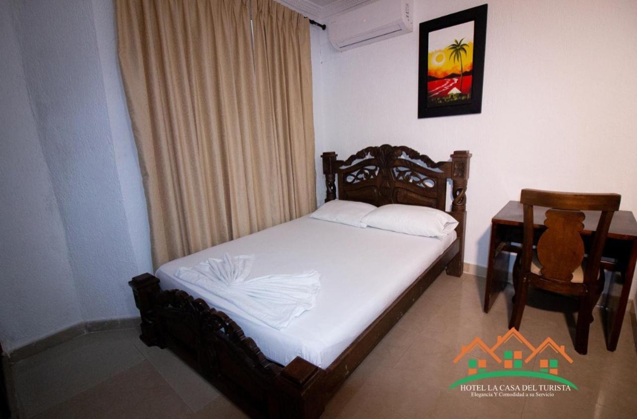 Hotel La Casa Del Turista Cartagena Exterior photo